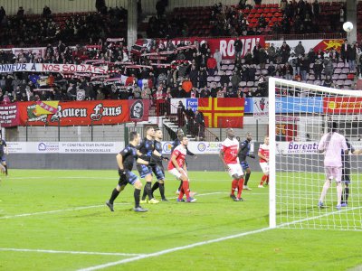 FCR - Stade Briochin (2-0) - Chloé Saunier