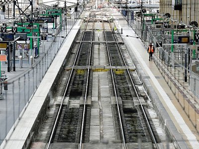 Des quais déserts à la gare Saint-Jean de Bordeaux lors de la grève d'avril 2018 - GEORGES GOBET [AFP]
