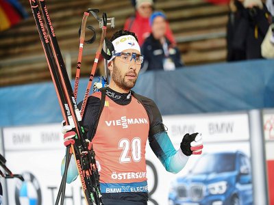 Le biathlète français Martin Fourcade après sa victoire au 20 km individuel d'Östersund, le 4 décembre 2019 - Fredrik SANDBERG [TT NEWS AGENCY/AFP]
