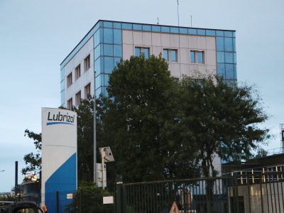 Les parties administratives de l'usine Lubrizol. - Amaury Tremblay