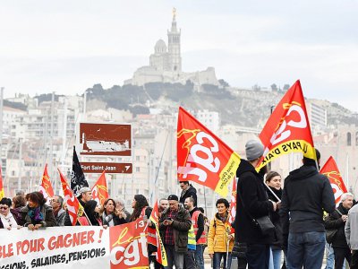 Manifestation contre la réforme des retraites à Marseille le 5 décembre 2019 - CLEMENT MAHOUDEAU [AFP]