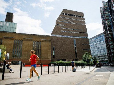 Un jeune de dix ans a jeté un enfant de 6 ans, du haut de la Tate Modern à Londres, le blessant grièvement - Tolga Akmen [AFP/Archives]