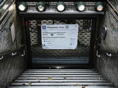 Une station de métro fermée le 6 décembre 2019 à cause de la réforme des retraites - Philippe LOPEZ [AFP]