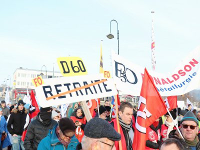 Manifestation le jeudi 5 décembre, à Saint-Lô. - Thierry Valoi
