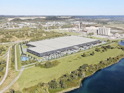 Un nouvel entrepôt de 92 000 m2 au pied du pont de Normandie. - © Michel BIZIEN - G.P.M.H.