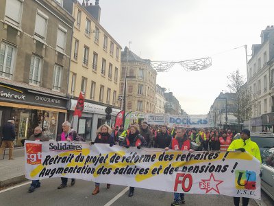 La CGT, FO, FSE, FSU et Solidaires ont une nouvelle fois appelé à se rassembler, le 10 décembre, au Havre, contre le projet de réforme des retraites. - Joris Marin