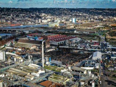 L'usine Lubrizol de Rouen le 9 décembre 2019 - Lou BENOIST [AFP]