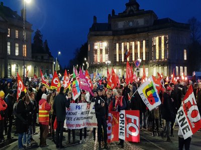 600 manifestants à Alençon contre le projet de réforme des retraites. - Eric Mas