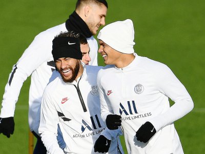 Les Brésiliens du PSG Neymar et Thiago Silva, à l'entraînement le 10 décembre 2019, à Saint-Germain-en-Laye - FRANCK FIFE [AFP]