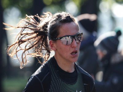La Française Clémence Calvin lors du marathon de Paris, le 14 avril 2019 - KENZO TRIBOUILLARD [AFP/Archives]