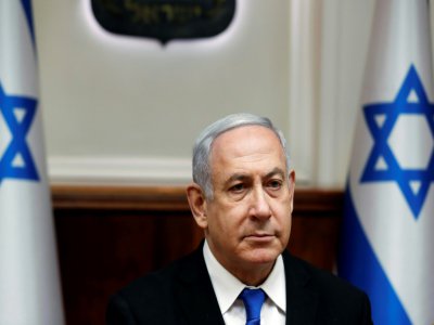 Le Premier ministre israélien Benjamin Netanyahu lors d'un conseil des ministres à Jérusalem, le 8 décembre 2019 - RONEN ZVULUN [POOL/AFP/Archives]