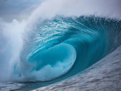 La vague émeraude de Teahupoo, à Tahiti, lors d'une étape du circuit professionnel de surf, le  28 août 2019 - brian bielmann [AFP/Archives]