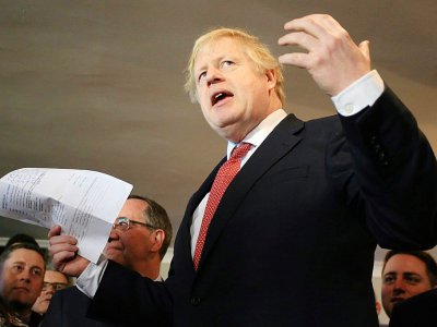 Le Premier ministre britannique Boris Johnson en déplacement le 14 décembre 2019 à Sedgefield, ancien bastion travailliste conquis par les conservateurs aux dernières législatives - Lindsey Parnaby [POOL/AFP]