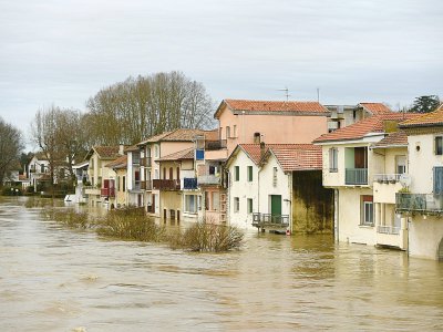 Des maisons inondées à Peyrehorade, le 14 décembre 2019 dans les Landes - GAIZKA IROZ [AFP]