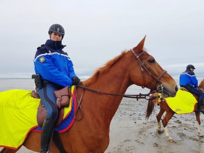 Floriane est l'une des cavalières volontaires pour assurer cette surveillance. - Léa Quinio