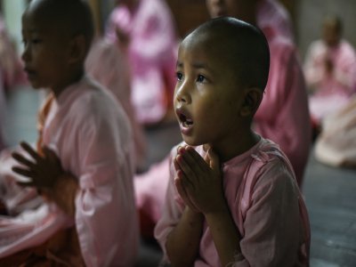 Un moment de prière au couvent de Mingalar Thaikti, le 19 octobre 2019 - Ye Aung THU [AFP]