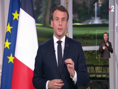 Capture d'écran du président Macron lors de ses voeux aux Français, le 31 décembre 2019 depuis l'Elysée - - [FRANCE 2/AFP]