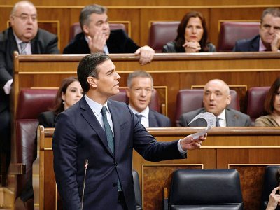 Le socialiste espagnol Pero Sanchez lors du débat parlementaire sur l'investiture à la tête du gouvernement, à Madrid le 5 janvier 2020 - PIERRE-PHILIPPE MARCOU [AFP]
