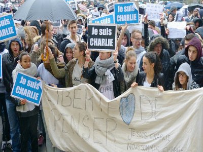 Marche des lycéens dans les rues de Saint-Lô (Manche) le 8 janvier 2015 - Thierry Valoi