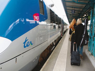 La ligne Paris-Caen-Cherbourg a été bloquée dans la matinée de ce mardi 7 janvier. -  