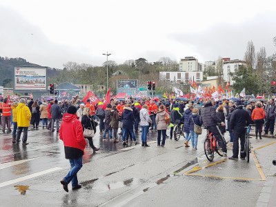 La préfecture a compté 2 800 manifestants à Cherbourg, ce jeudi 9 janvier. - Marthe Rousseau