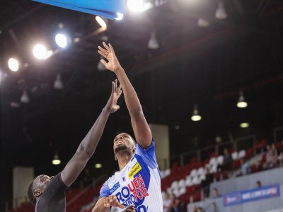 Le Rouen Métropole basket continue de performer à domicile et enchaine une 18e victoire consécutive. - Romain Flohic