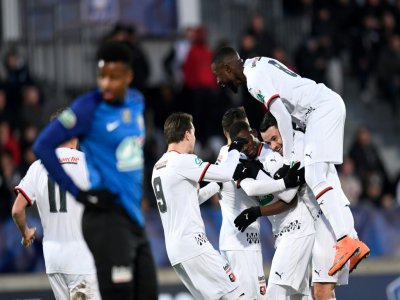 Les Rennais, lancés par Hamari Traoré (c), ont logiquement écarté l'Athlético Marseille en Coupe de France, le 19 janvier 2020 à Fos-sur-Mer - Christophe SIMON [AFP]