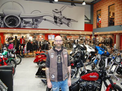 Chez Harley Davidson, c'est David Pottier qui accueille les clients. - Christian Pedron