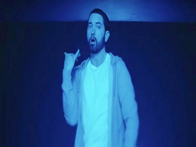 Eminem dans "Darkness" - Capture d'écran du clip "Darkness"