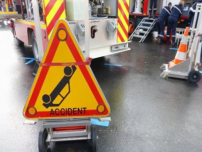 Un seul véhicule impliqué dans un accident sur l'A 28 le samedi 25 janvier, à hauteur de Saint-Evroult-de-Montfort. - Illustration