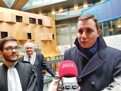 Romain Bail, assisté de son avocat, Me Ludovic Binello, était présent à l'annonce de la décision de la cour d'appel de Caen, ce lundi 27 janvier.