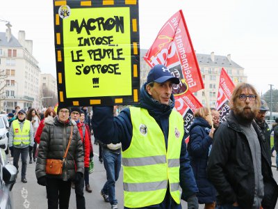 Plus de 2 000 personnes ont défilé dans les rues de Caen ce mercredi 29 janvier. - Léa Quinio