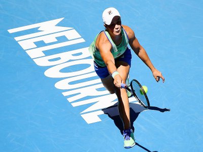 L'Australienne Ashleigh Barty face à l'Américaine Sofia Kenin en demi-finale de l'Open d'Australie, à Melbourne, le 30 janvier 2020 - William WEST [AFP]