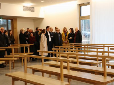 Deux salles de cérémonies ont été conçues, l'une de 150 personnes et l'autre de 40, au sein de ce nouveau crématorium au Petit-Quevilly.