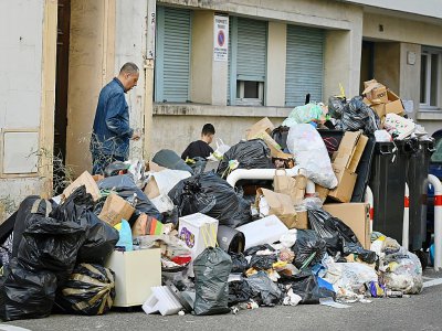 Ordures non ramassées dans une rue de Marseille, le 3 février 2020 - GERARD JULIEN [AFP]