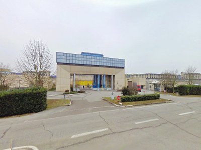 L'agression s'est produite à la prison de Val-de-Reuil, au sein des ateliers de la Régie industrielle des établissements pénitentiaires. - Google street view