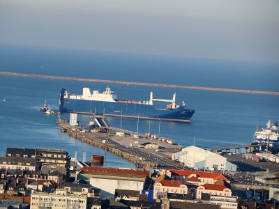 Le cargo saoudien Bahri Yanbu est arrivé jeudi 6 février vers 17 heures au port de Cherbourg. - La Manche Libre