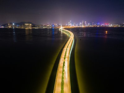 Le pont de la baie Shenzen reliant Hong Kong à la Chine continentale - Anthony WALLACE [AFP]