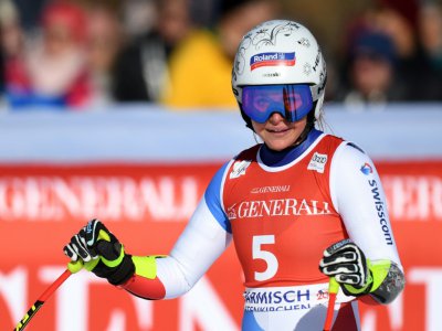 La Suissesse Corinne Suter à l'arrivée du super-G de Garmisch-Partenkirchen, le 9 février 2020 - Christof STACHE [AFP]