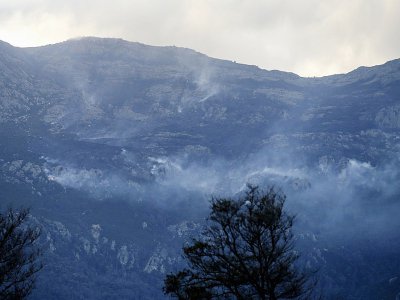 Un incendie à Pietracorbara lors de la tempête Ciara, le 10 février 2020 au Cap Corse - PASCAL POCHARD-CASABIANCA [AFP]