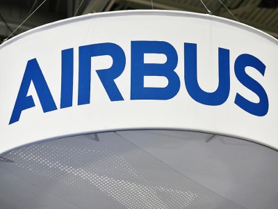 Les Etats-Unis vont relever à 15% les taxes douanières imposées aux avions Airbus importés d'Europe - MANDEL NGAN [AFP/Archives]