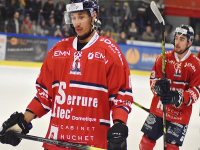 Ce samedi 15 février, les Drakkars de Caen se sont inclinés sur la patinoire du leader, Cergy-Pontoise sur le score de 4 à 3. - Charles Mesnildrey