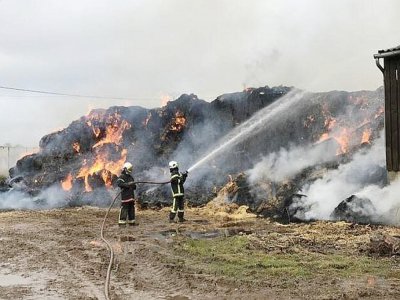 Une cagnotte Leetchi a été lancée pour soutenir les agriculteurs victimes d'un incendie à Boischampré, près d'Argentan, le vendredi 14 février. - Cagnotte Leetchi