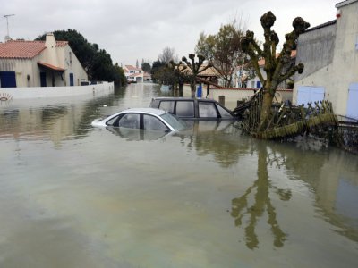 La Faute-sur-Mer sous les eaux après le passage de la tempête Xynthia le 1er mars 2010 - JEAN-PIERRE MULLER [AFP/Archives]