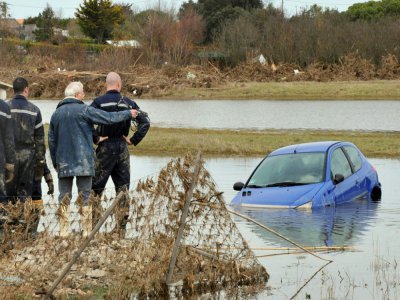 Le village de Charron, en Charente-Maritime, est inondé après le passage de la tempête Xynthia le 3 mars 2010 - PIERRE ANDRIEU [AFP/Archives]