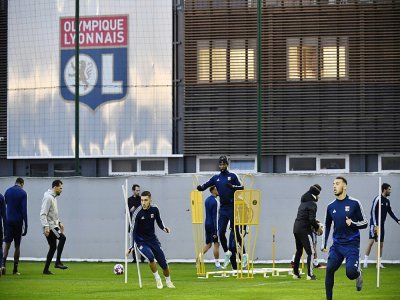 Les joueurs lyonnais préparent le choc contre la Juventus, lors d'une séance d'entraînement à Décines-Charpieu, le 25 février 2020 - PHILIPPE DESMAZES [AFP]