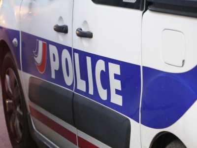 La police a interpellé trois hommes en train de voler sur un chantier à Caen, ce jeudi 27 février, à 2 h 30 du matin.