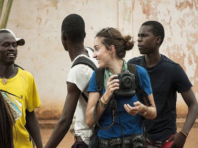 L'actrice caennaise Nina Meurisse interprète la photojournaliste Camille Lepage dans le film Camille. - Pyramide Films