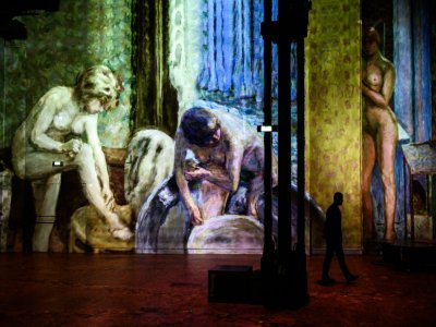 Des peintures de Pierre Bonnard projetées dans le cadre de l'exposition immersive "Monet, Renoir... Chagall" à l'Atelier des Lumières, le 26 février 2020 à Paris - Philippe LOPEZ [AFP]