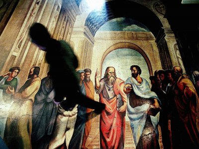 Une fresque reproduisant le tableau de Raphaël "L'Ecole d'Athènes" à Sofia le 23 mars 2007 - BORYANA KATSAROVA [AFP/Archives]